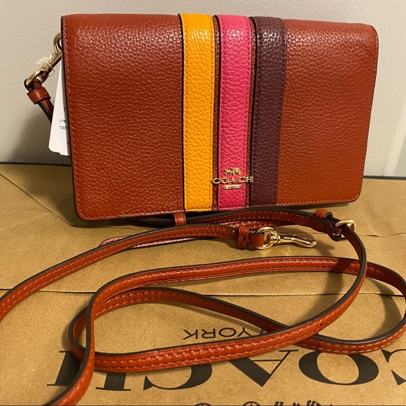 Authentic Coach - Picture 1 of 4